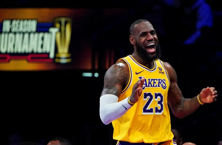 加冕为得分, 有希望, 生涯先后