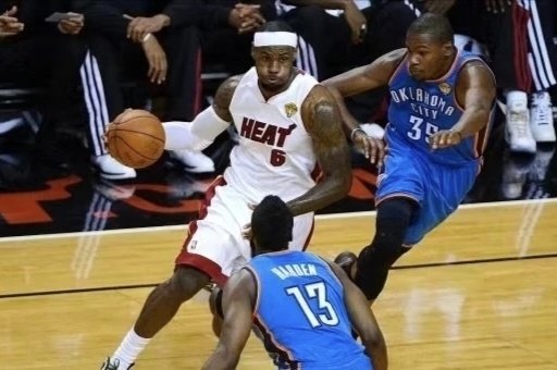 创下惊人纪, 灵活性